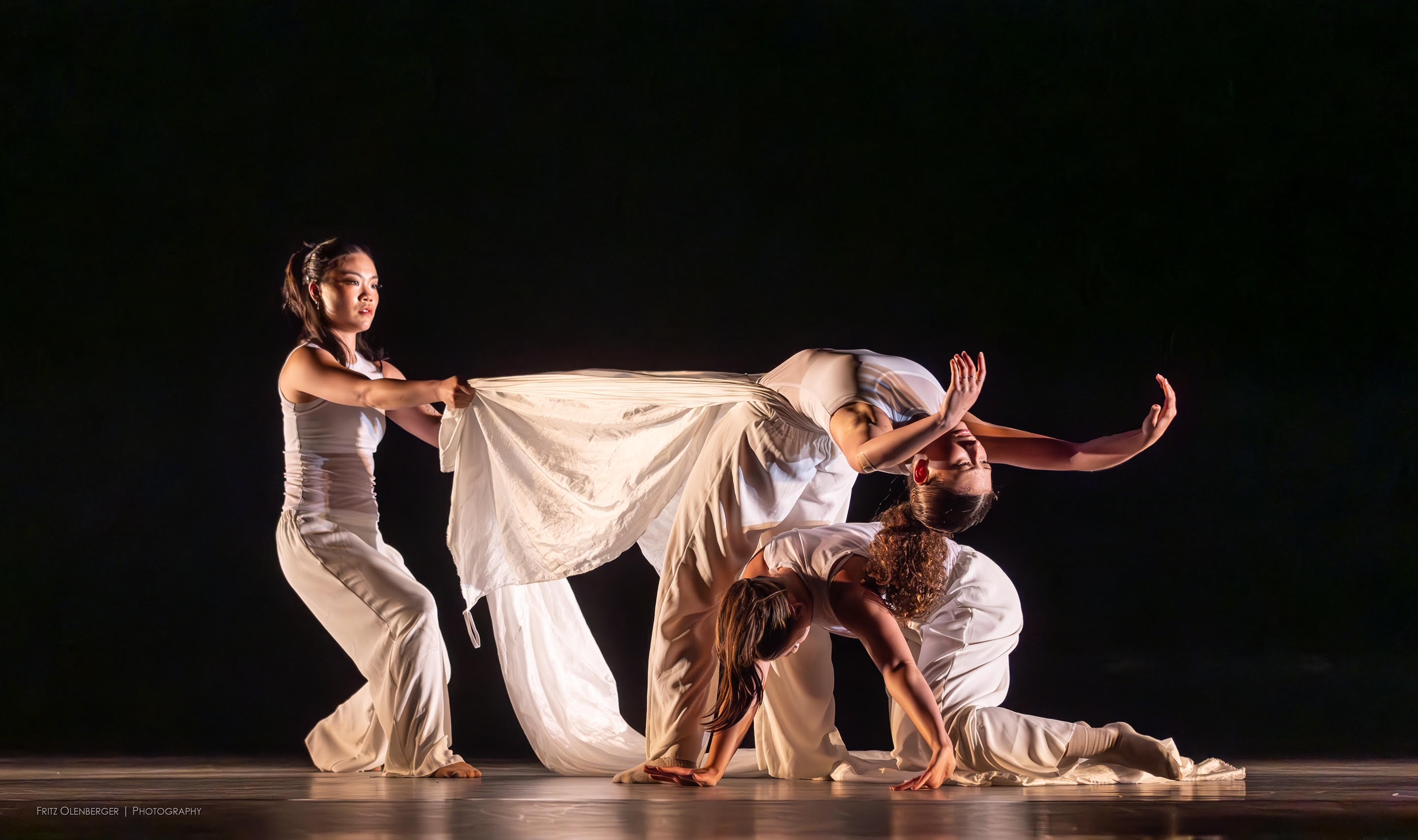 Chloe Lin Swoiskin · performance